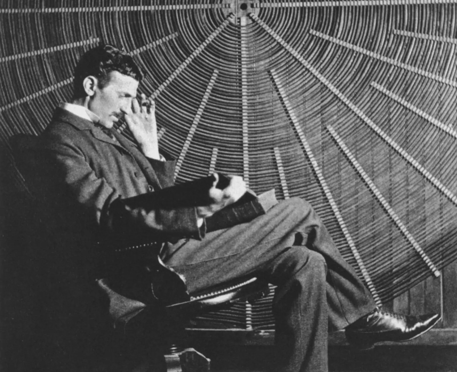 Năm sự thật kỳ lạ về Nikola Tesla sẽ khiến bạn bất ngờ