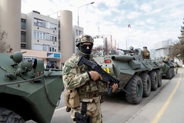 Xe tăng Ba Lan vượt biên giới giữa ban ngày, Hungary sẵn sàng gửi quân đến Ukraine