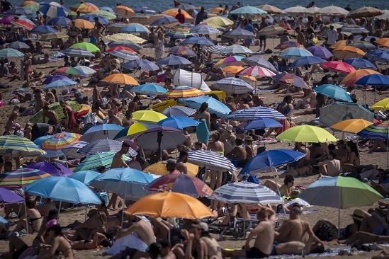 Nắng nóng trên 40 độ C bao trùm châu Âu khiến hàng trăm người chết