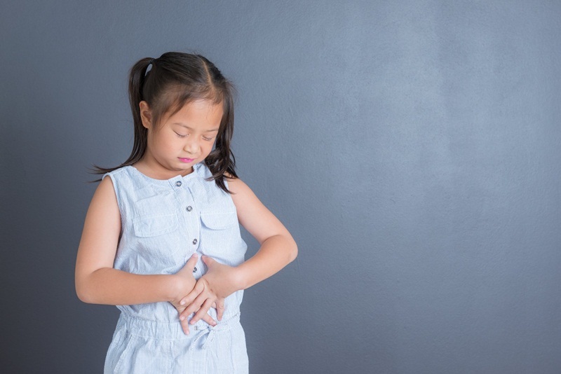 Con gái 4 tuổi người lạnh run, tiểu ra máu: Sai lầm từ cha mẹ