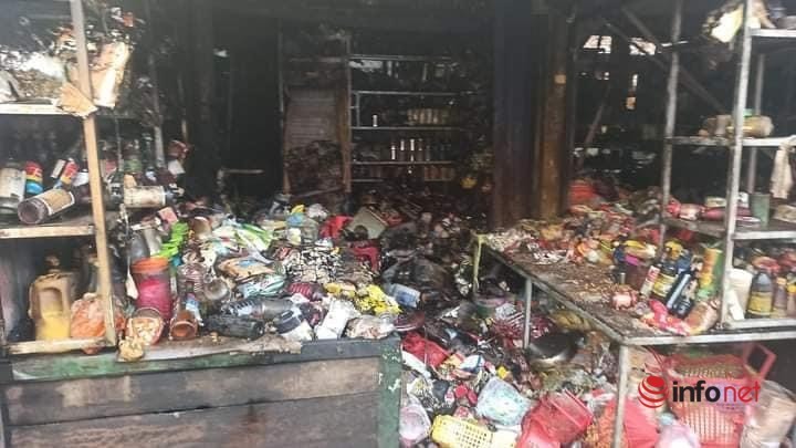 Chợ Buôn Hồ cháy rụi lúc nửa đêm, 28 ki-ốt ảnh hưởng nặng
