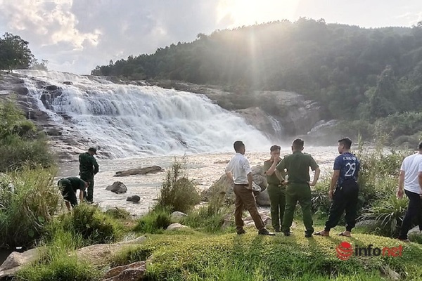 Tìm thấy thi thể cô gái trẻ mất tích khi tắm thác Sao Va ở Nghệ An