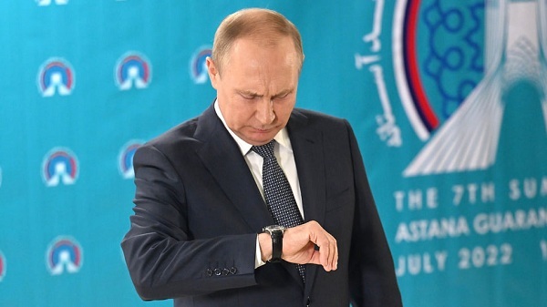 thumbnail - Hé lộ thương hiệu đồng hồ mới của Tổng thống Putin