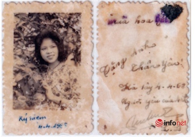 Mảnh lược xác máy bay của mối tình thời chiến, người phụ nữ 51 lần lặn lội vào Quảng Bình tìm được mộ người yêu
