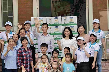 Vinamilk và Quỹ sữa Vươn cao Việt Nam tổ chức nhiều hoạt động đồng hành nhân dịp 15 thành lập