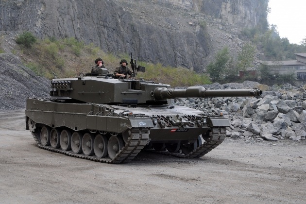 Vì sao Tây Ban Nha từ chối chuyển xe tăng Leopard cho Ukraine?