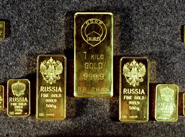 thumbnail - Người Nga tích trữ hàng chục tấn vàng