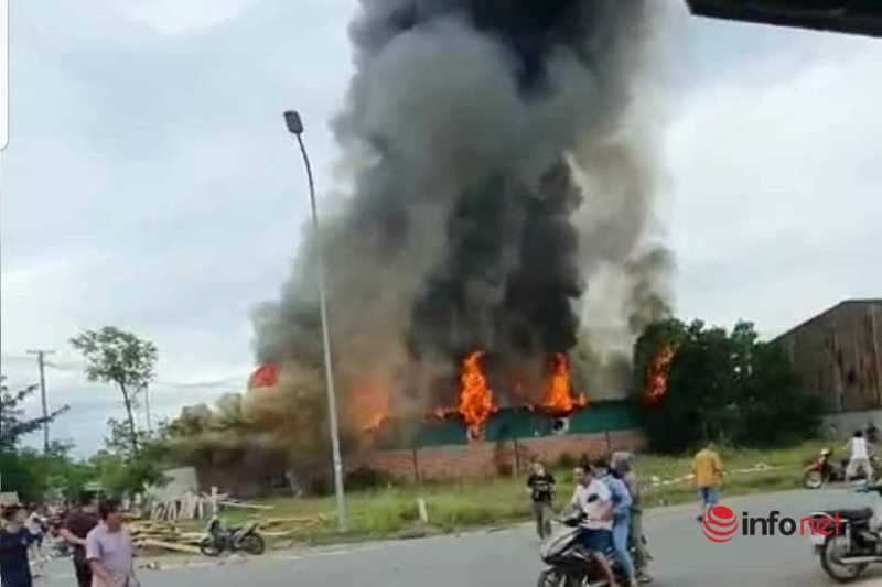 Hà Tĩnh: Cháy quạt hút mùi, ngọn lửa bao trùm xưởng sơn trong khu công nghiệp