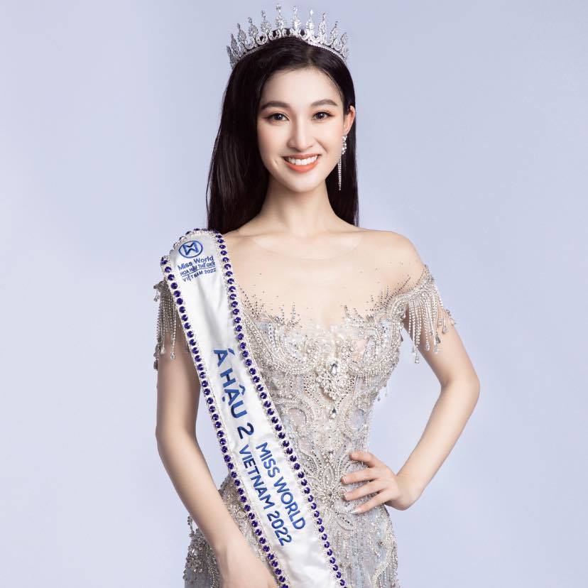 Phương Nhi tự nhận 'Á hậu bàn ủi' trong khoảnh khắc đăng quang Top 3 Miss World Vietnam 2022