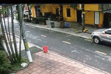 Clip kinh hoàng vụ nổ khí gas thổi tung quán lẩu ở Quảng Ninh