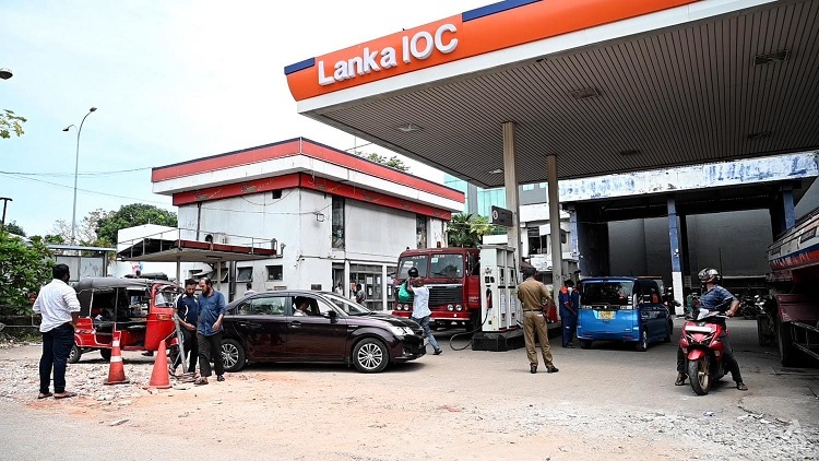 Cách dân thường Sri Lanka ‘làm giàu’ giữa cuộc khủng hoảng nhiên liệu tồi tệ nhất trong lịch sử