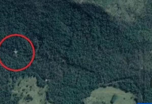 Bí ẩn 'máy bay ma' phát hiện trên Google Maps