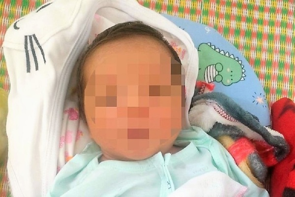 Thêm 1 trẻ sơ sinh bị bỏ rơi trước cổng Trạm y tế ở Nghệ An