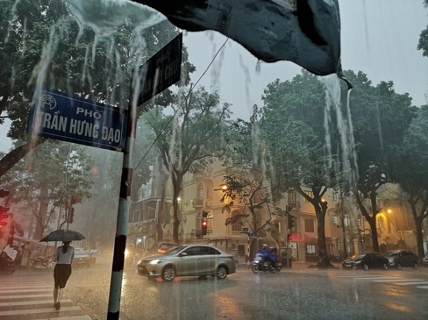 Ngày nghỉ lễ cuối cùng 4/9: Bắc Bộ mưa dông, Hà Nội có lúc mưa to
