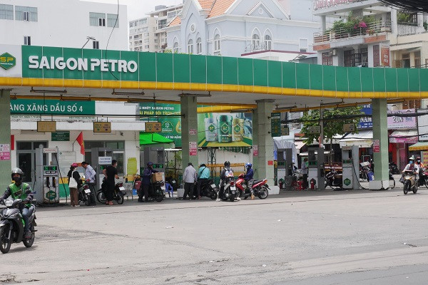 Saigon Petro vừa bị tước giấy phép kinh doanh xăng dầu, nắm giữ thị phần bao nhiêu?