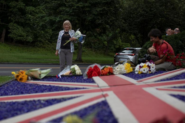 Nước Anh và thế giới trong ngày Nữ hoàng Elizabeth II qua đời