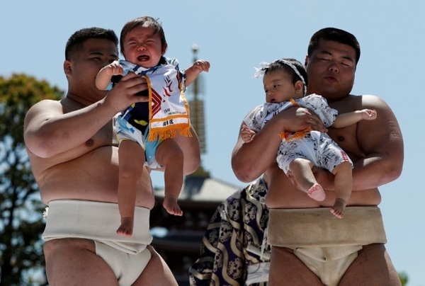Vì sao ngày càng nhiều người Nhật không muốn sinh con?