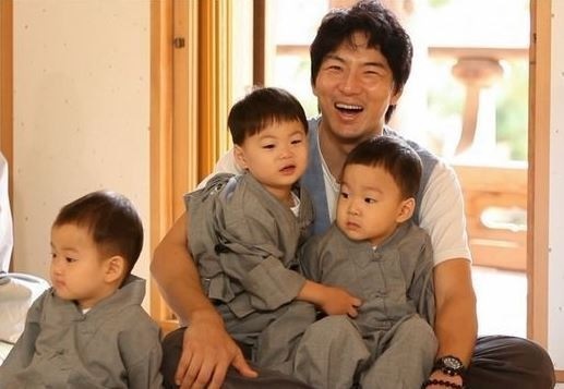 ‘Bùng nổ sinh đôi’ ở Hàn Quốc, nguyên nhân là gì?